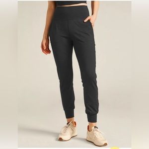 Beyond Yoga Jogger